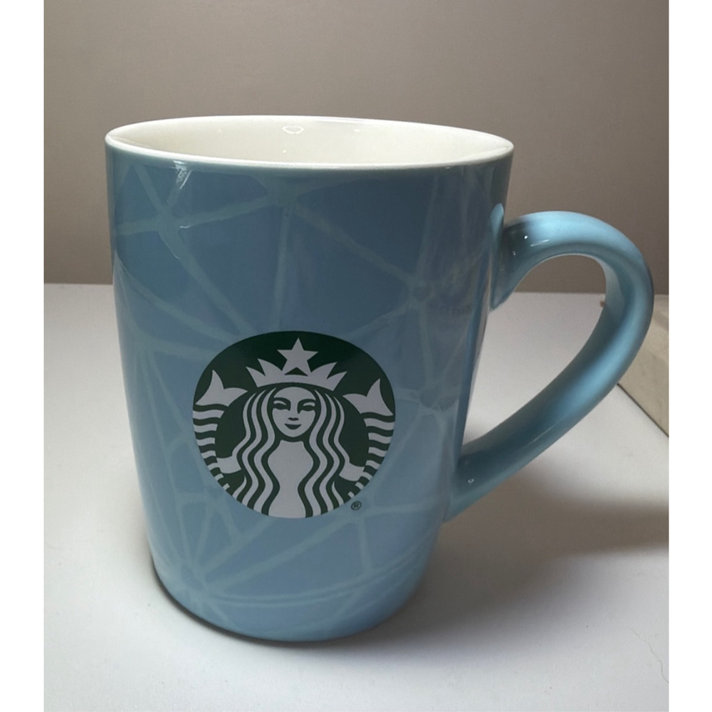 Starbucks Siren Logo Blue Geometric Heart Pattern 10 oz. Mug Coffee Cup 2021 EUC - Picture 1 of 5